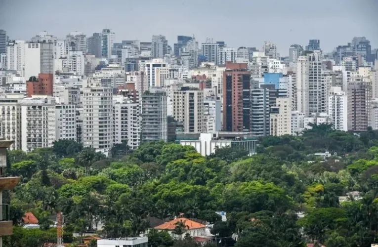 A pressão sobre o Airbnb para a remoção de anúncios de moradia social em São Paulo