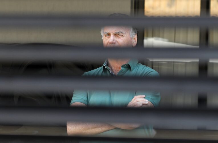 Jair Bolsonaro: Boletim Médico Aponta Estabilidade Clínica e Melhora Renal, Mas Marcadores Inflamatórios Preocupam