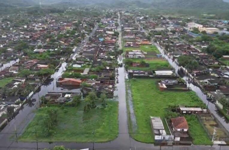 Temporal histórico em Peruíbe: a maior chuva em uma década deixa quase 500 desalojados e causa alagamentos severos