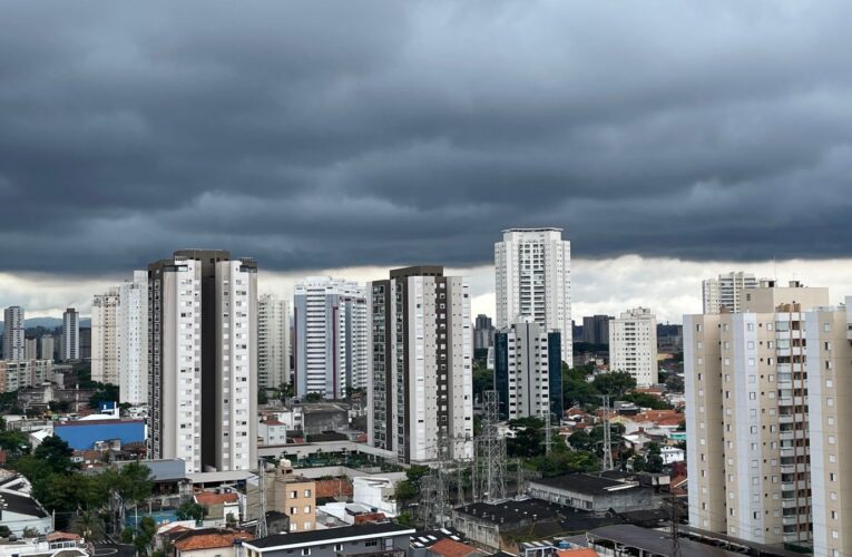 São Paulo entra em estado de atenção para alagamentos neste domingo